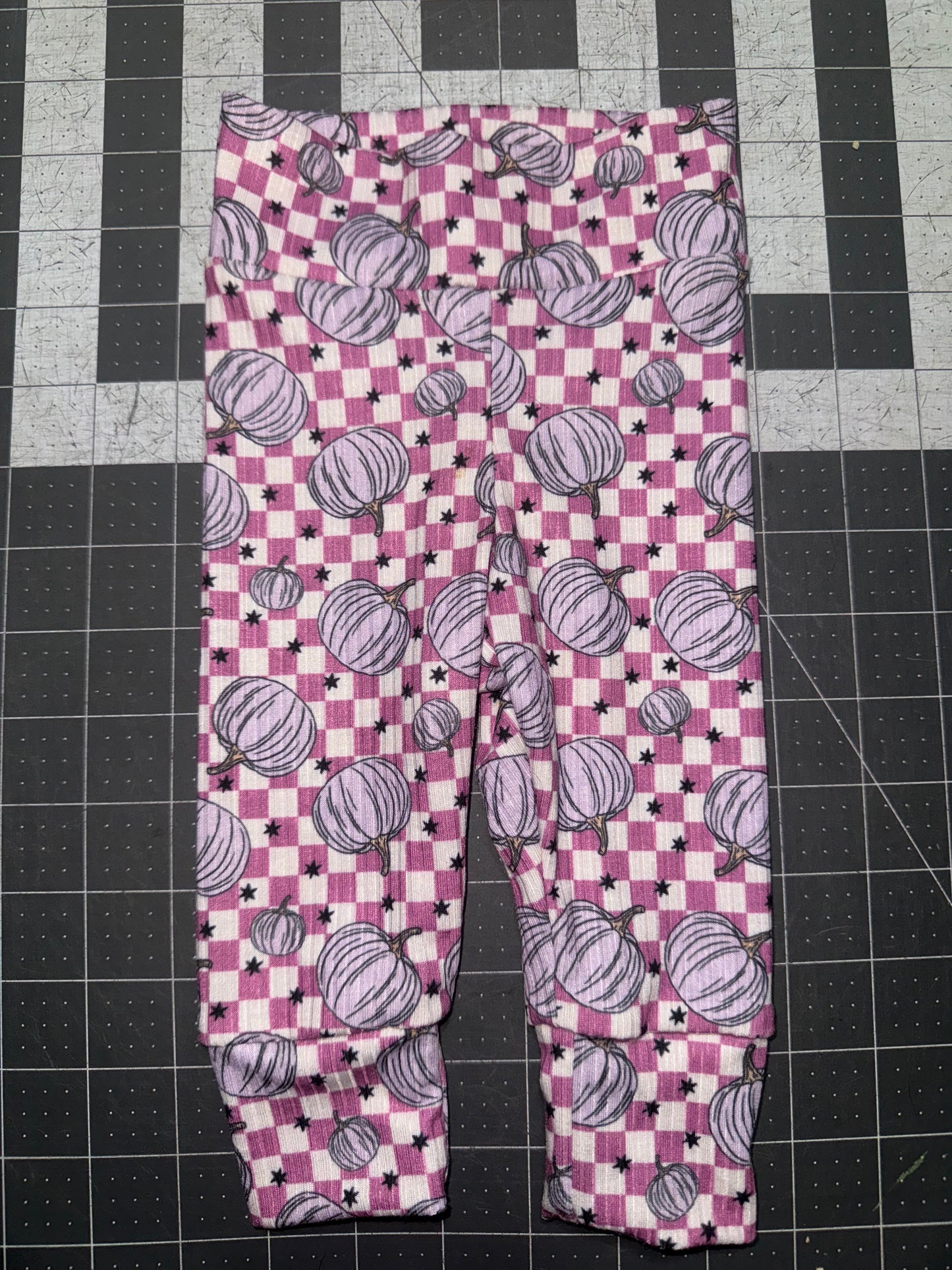 Pumpkin Checkered Leggings Size 0/3m